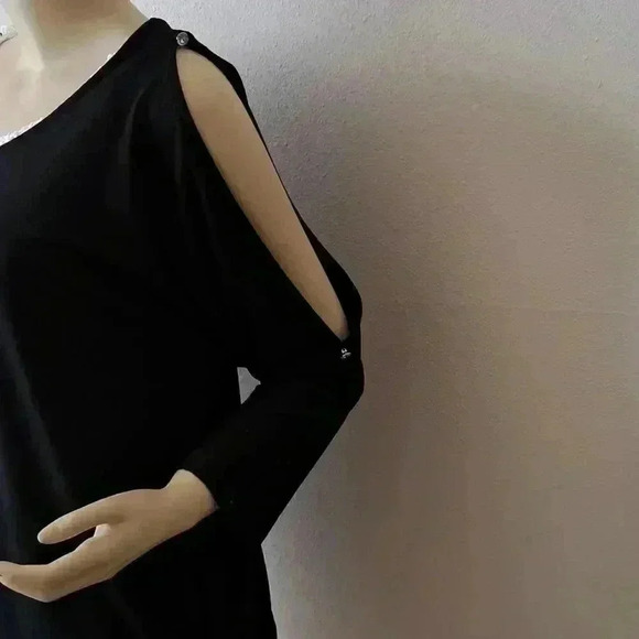 Blouse Inc INTERNATIONAL CONCEPTS BLACK OPEN ARM SLIT WITH RHINESTO… - Picture 6 of 8